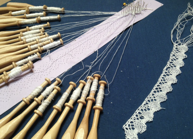 Bobbin Lace 101 — MENU